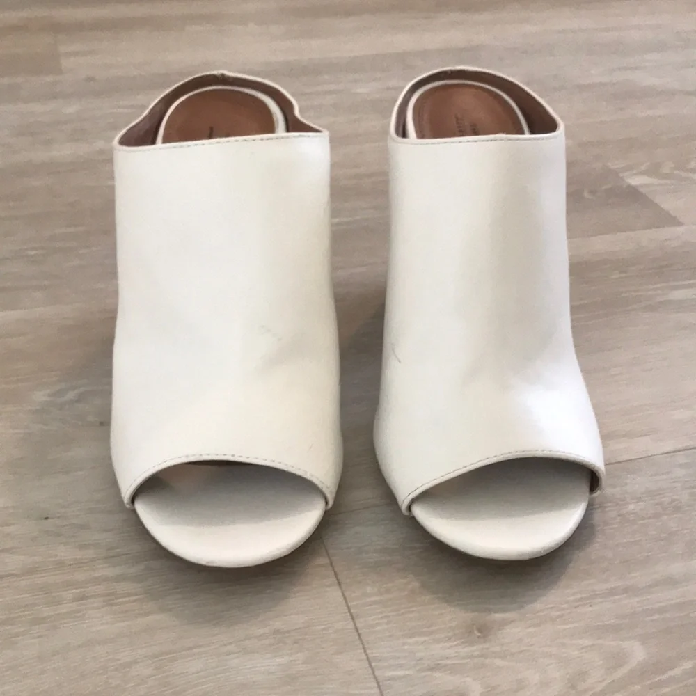 Urban outfitters block heels - Picture 2 of 7